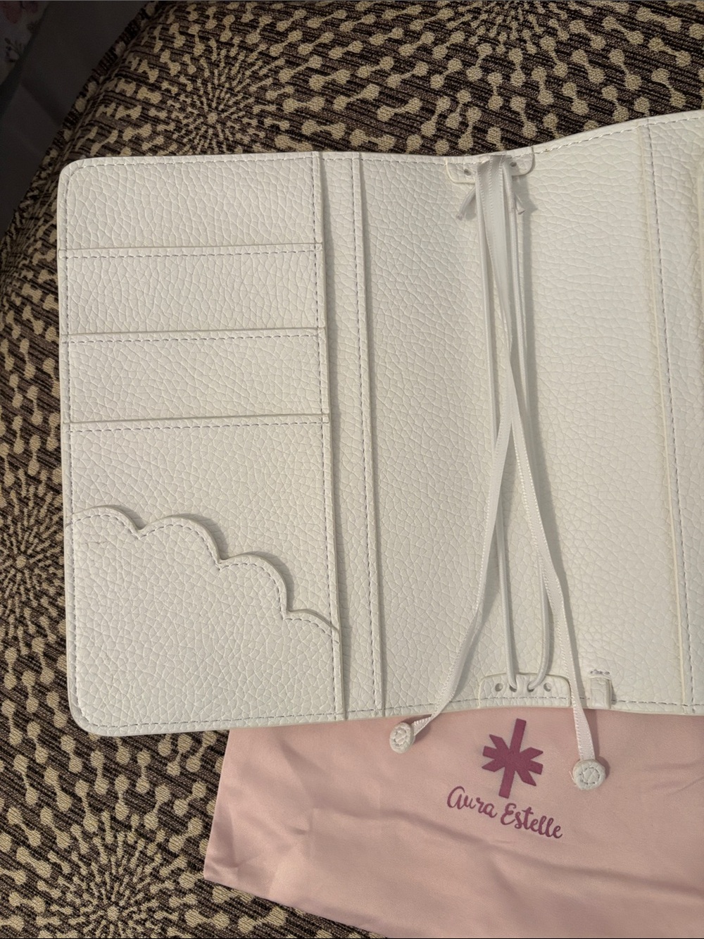 Aura Estelle B6 Airy Notebook Planner Cover Snow Angel White New with Dust bag - Picture 9 of 16